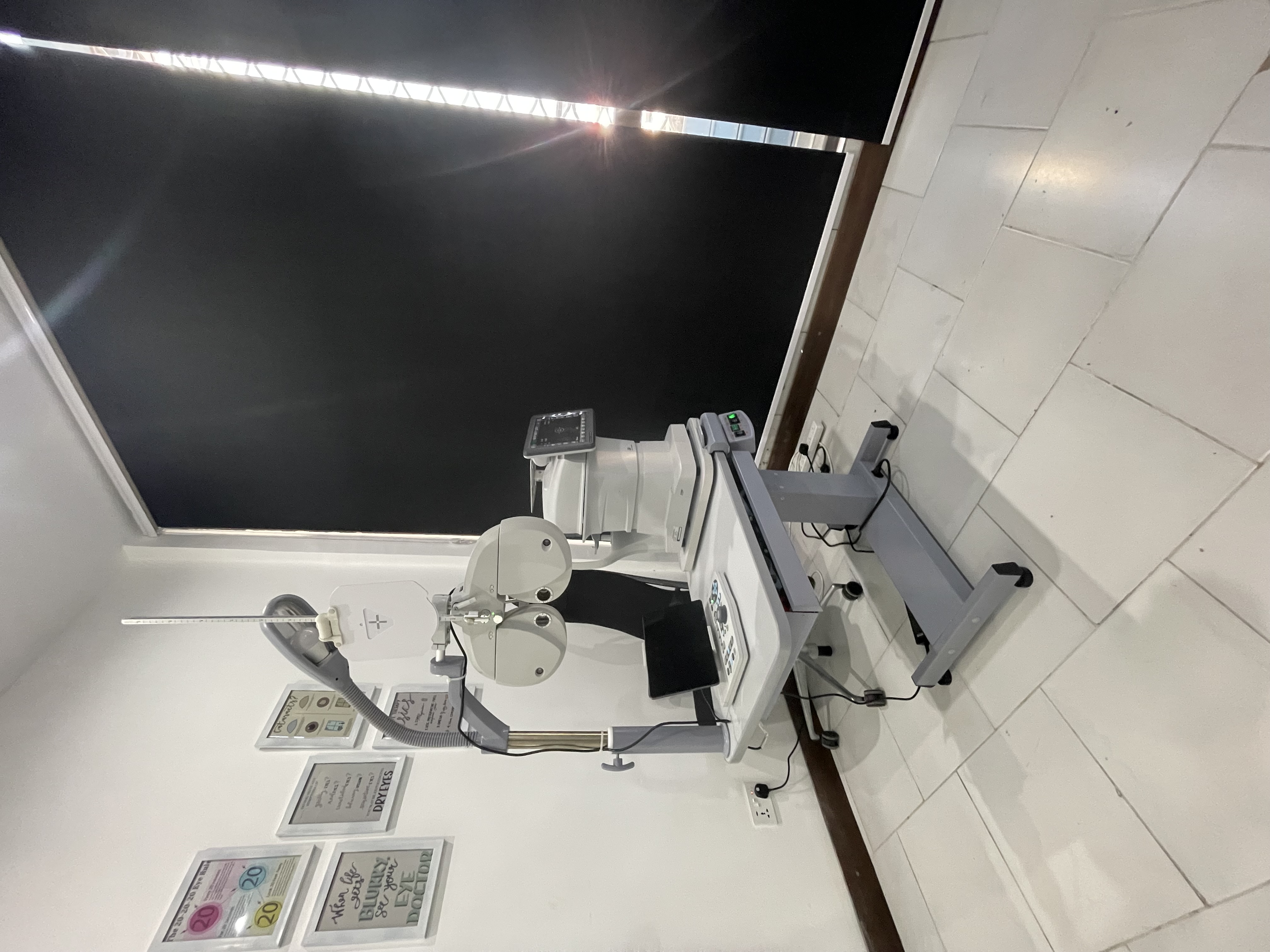 Phoropter - refraction testing device for prescribing lenses